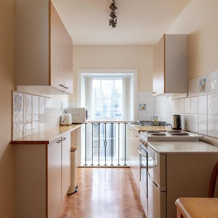 Discovery Accommodation Уитби Экстерьер фото