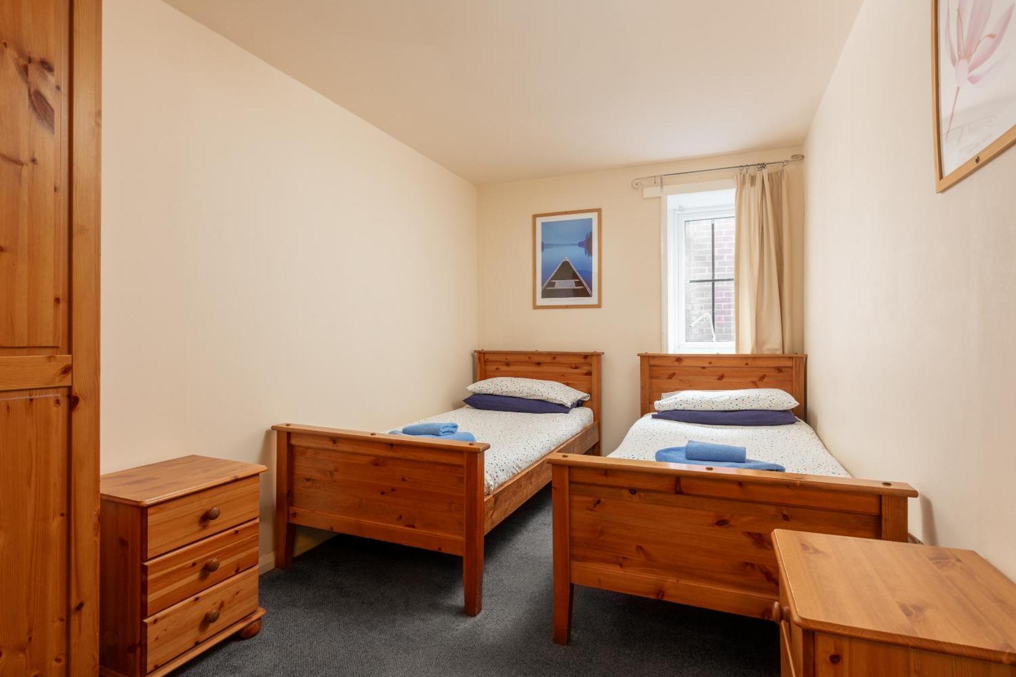 Discovery Accommodation Уитби Экстерьер фото