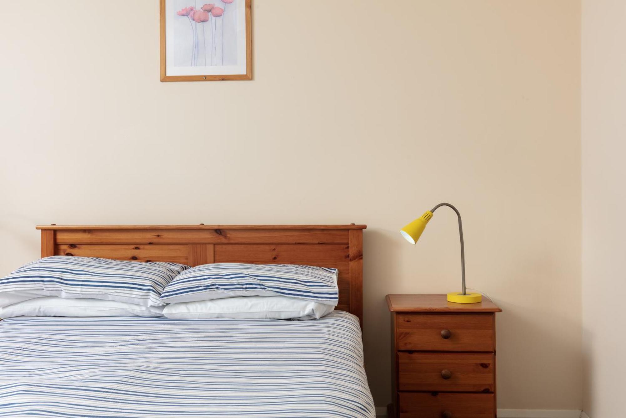 Discovery Accommodation Уитби Экстерьер фото