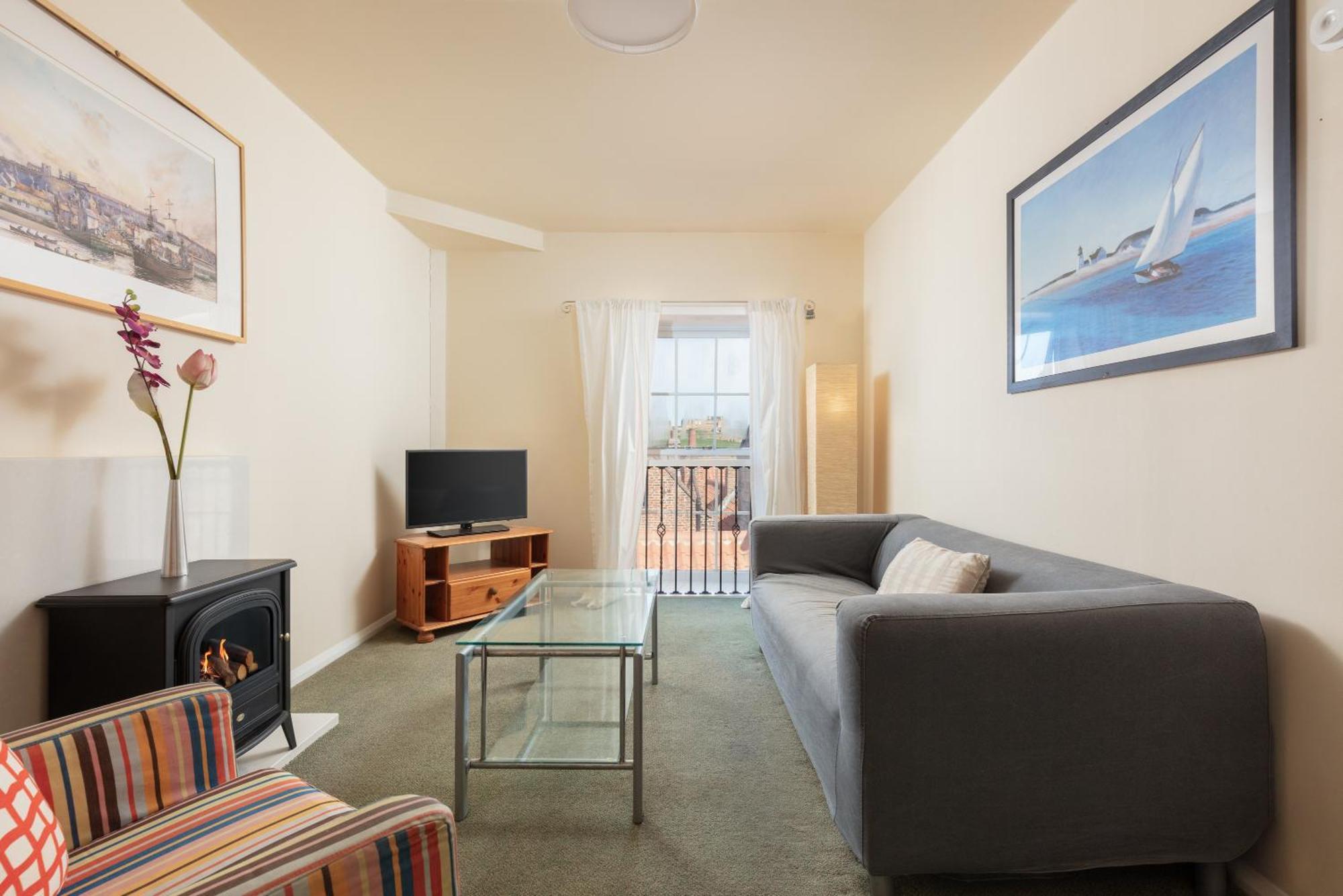 Discovery Accommodation Уитби Экстерьер фото
