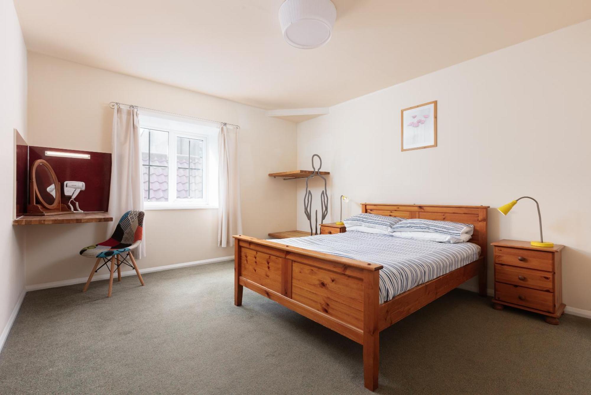 Discovery Accommodation Уитби Экстерьер фото