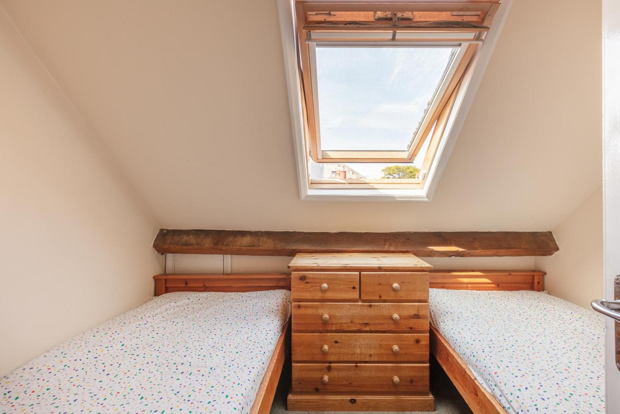 Discovery Accommodation Уитби Экстерьер фото